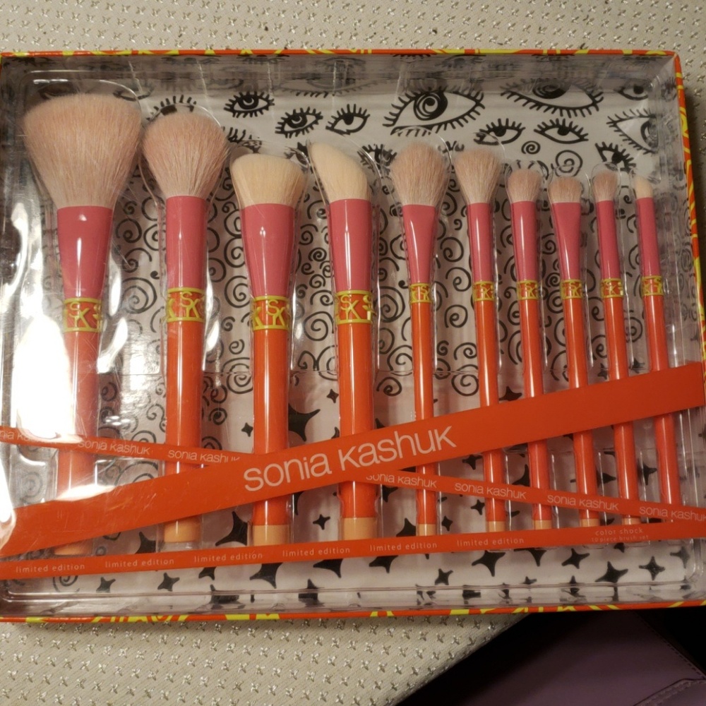 Sonia Kashuk brush set